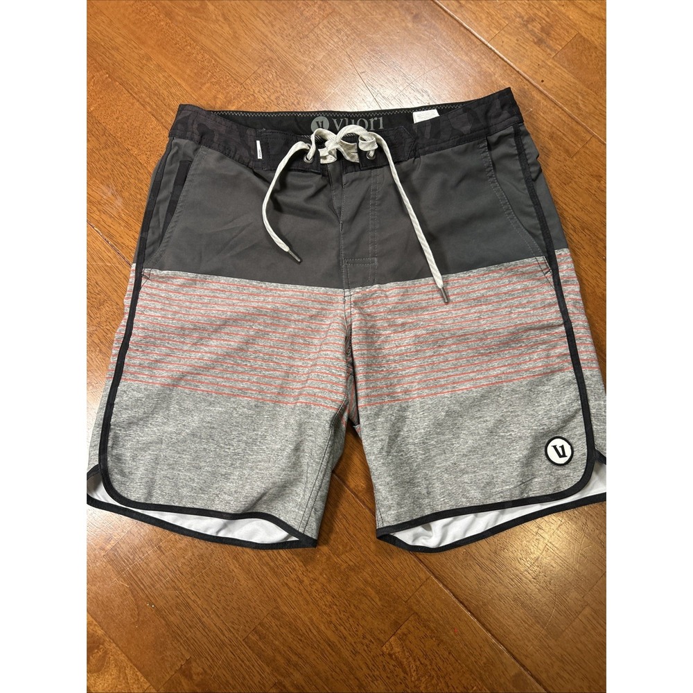 Vuori Swim Trunks Men's Size 18 Two Tone Gray